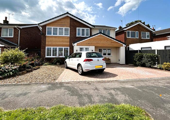 4 Bedroom Detached House For Sale In Ladywood Avenue, Belper, DE56