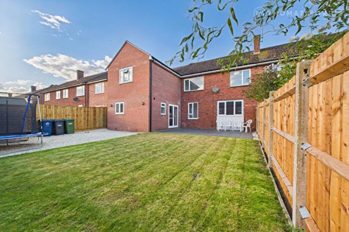 4 Bedroom Semi-Detached House For Sale In Lincoln Road, Upwood, Ramsey, Huntingdon, PE26