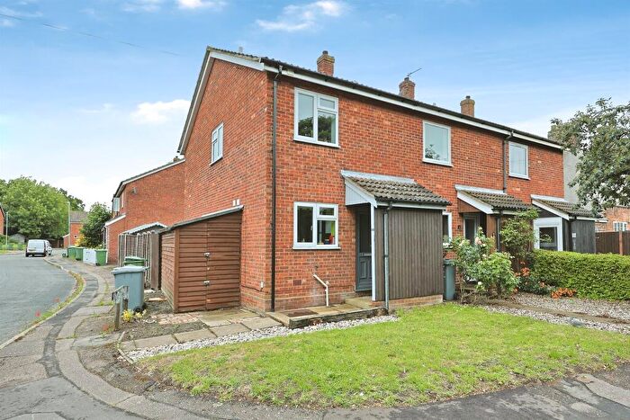 2 Bedroom End Of Terrace House For Sale In School Lane, Sprowston, Norwich, NR7