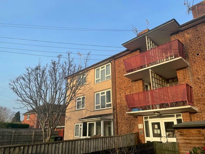 2 Bedroom Apartment To Rent In Leypark Road, Exeter, EX1
