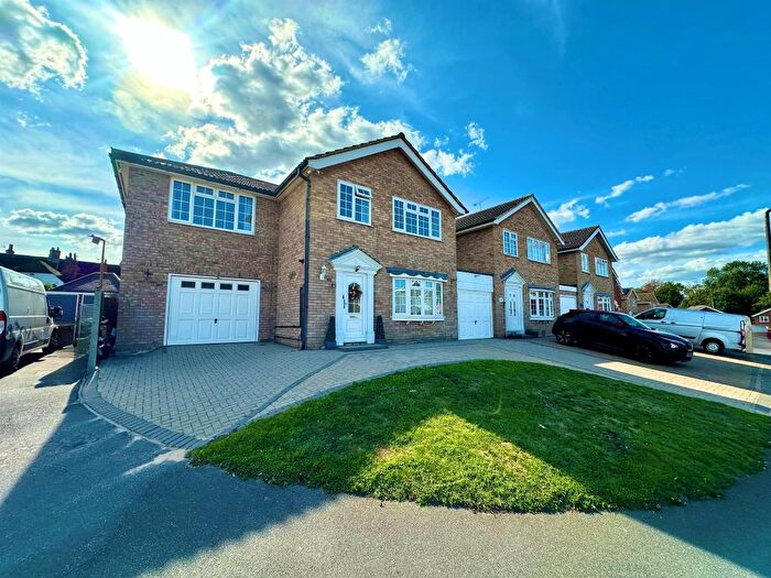 5 Bedroom Link Detached House For Sale In Tyrells Way, Great Baddow, Chelmsford, CM2