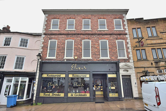 2 Bedroom Flat To Rent In Market Place, Richmond, DL10