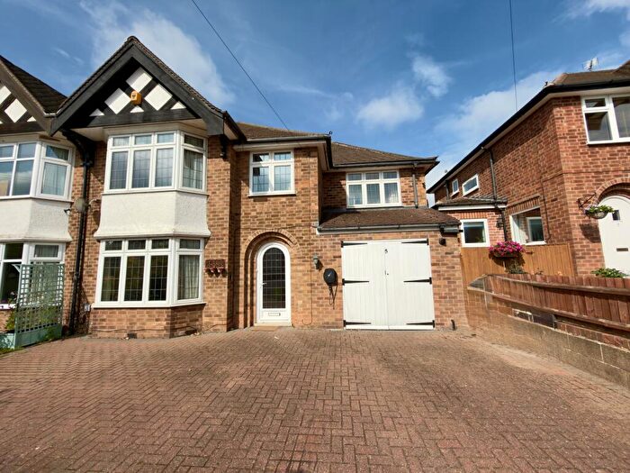 4 Bedroom Semi Detached House For Sale In Burnside Drive, Bramcote, NG9