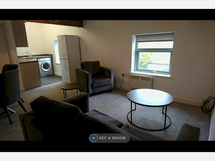 1 Bedroom Flat To Rent In High Street, Edwinstowe, Mansfield, NG21