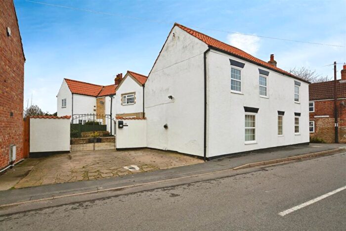 6 Bedroom Semi-Detached House For Sale In Butterwick Road, Messingham, DN17