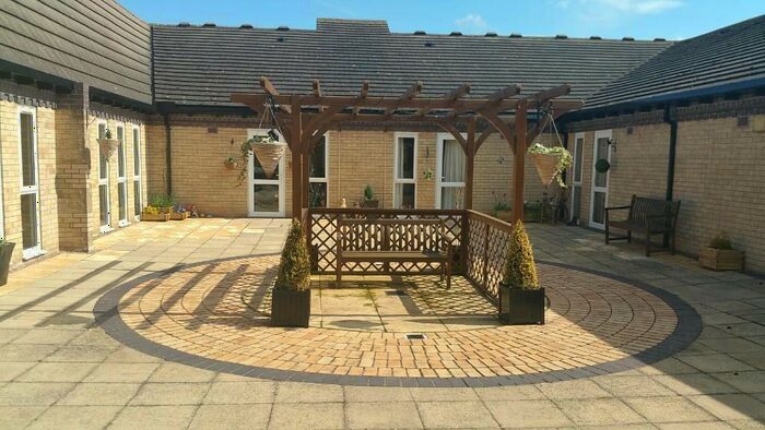 1 Bedroom Flat To Rent In Moorside Court, Lincoln, Lincolnshire, LN6