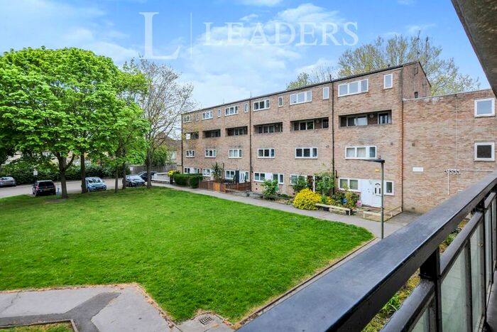 1 Bedroom Flat To Rent In Heron Court, Bromley Common, BR2