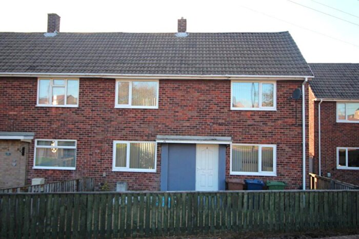 2 Bedroom Semi-Detached House To Rent In Blind Lane, DH4