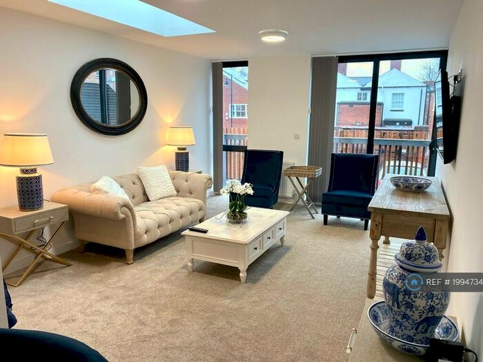 2 Bedroom Flat To Rent In Wilkinson Lane, Sheffield, S10