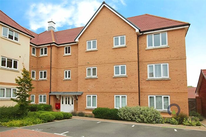 2 Bedroom Flat To Rent In Kensington Way, Polegate, East Sussex, BN26