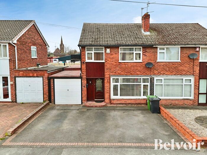 4 Bedroom Semi Detached House For Sale In Heath Acres, Darlaston, Wednesbury, WS10