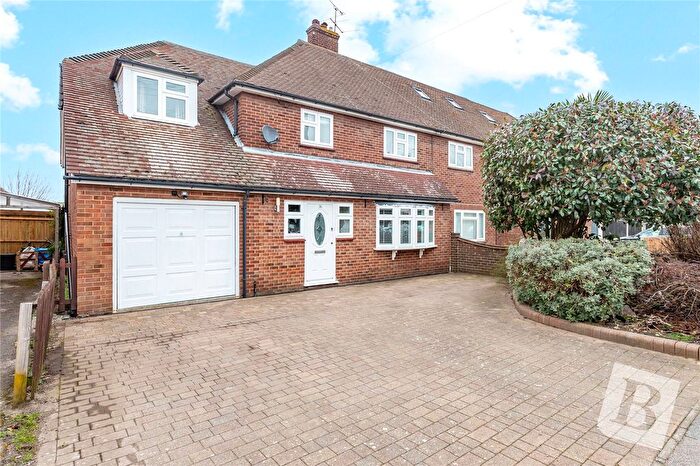4 Bedroom Semi-detached House For Sale In Woodman Road, Warley, Brentwood, Essex, CM14