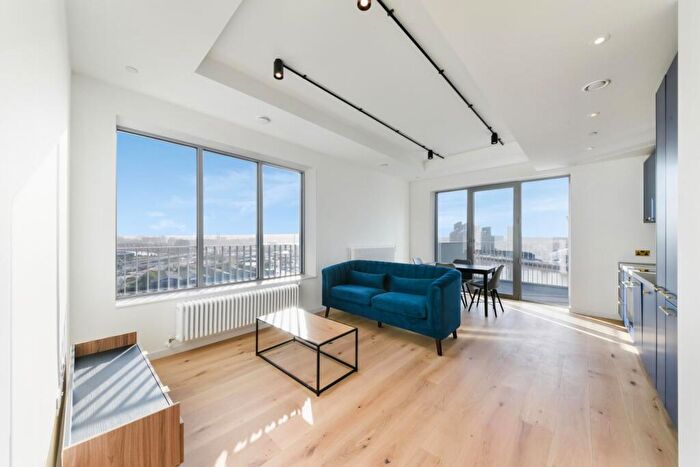 1 Bedroom Apartment To Rent In Rendel House, Goodluck Hope, London, E14
