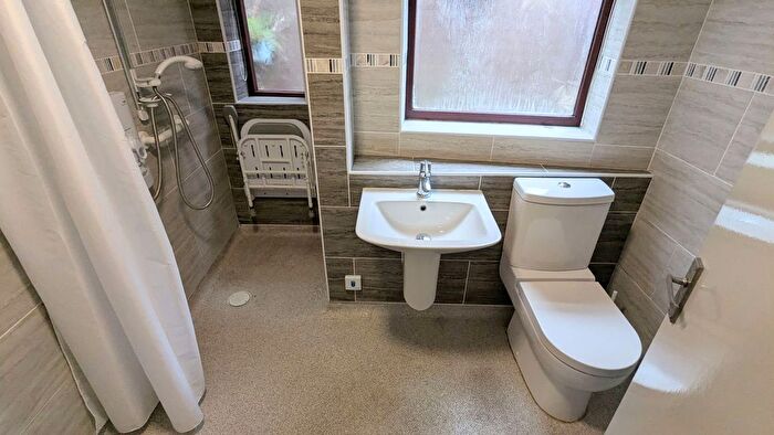 3 Bedroom Terraced House For Sale In Old Road, Ashton-In-Makerfield, Wigan, WN4