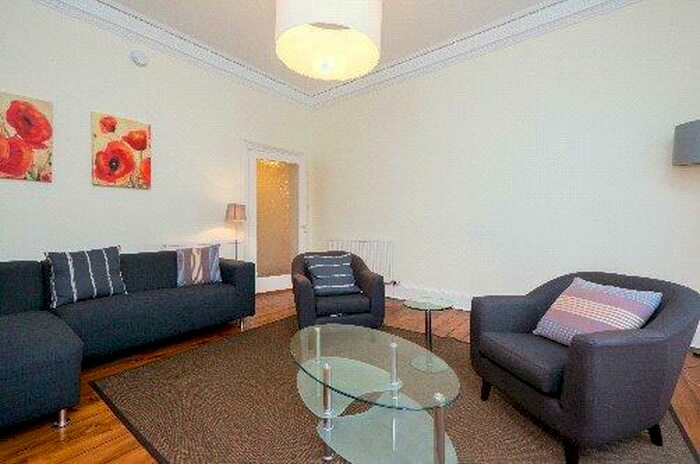 2 Bedroom Flat To Rent In Dalkeith Road, Edinburgh, EH16