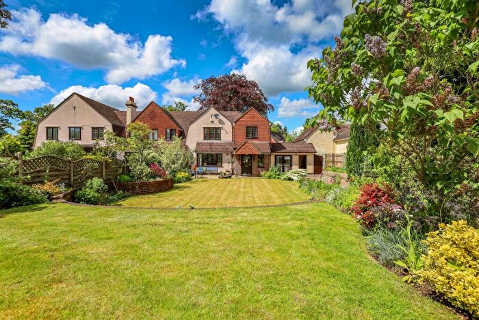 4 Bedroom Character Property For Sale In Headley Road, Liphook, Hampshire, GU30