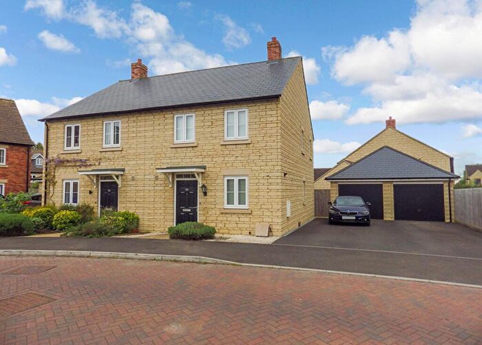 3 Bedroom Semi-Detached House To Rent In Empire Drive, Carterton, Oxfordshire, OX18