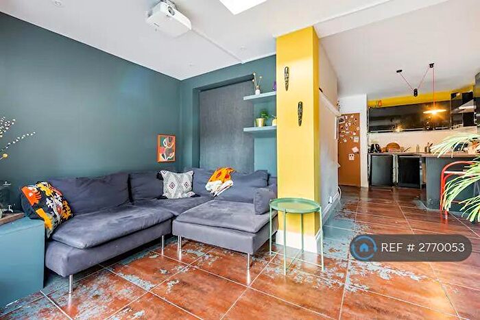 1 Bedroom Flat To Rent In Abersham Road, London, E8