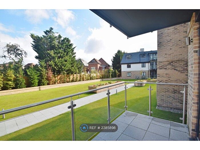 2 Bedroom Flat To Rent In Epsom Court, London, NW4
