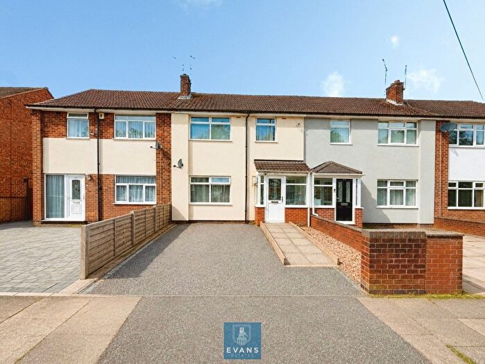3 Bedroom Terraced House For Sale In Beake Avenue, Whitmore Park, Coventry, CV6
