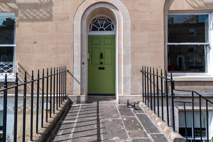 1 Bedroom Apartment For Sale In Daniel Street, Bath, BA2