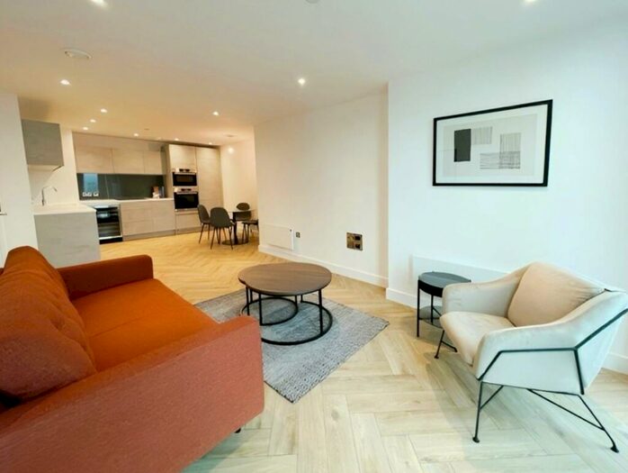 2 Bedroom Apartment To Rent In Elizabeth Tower, Manchester, M15