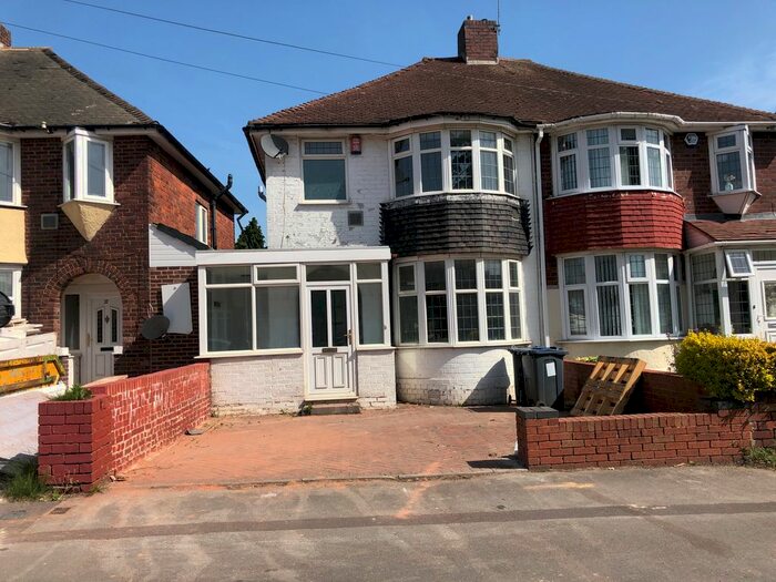 3 Bedroom Semi-Detached House To Rent In Rocky Lane, Birmingham, B42