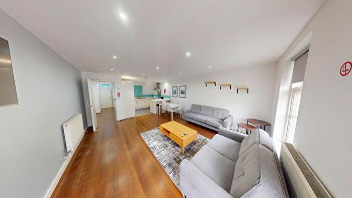5 Bedroom Apartment To Rent In Liverpool, L1