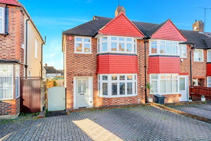3 Bedroom End Of Terrace House For Sale In Dunster Avenue, Morden, SM4