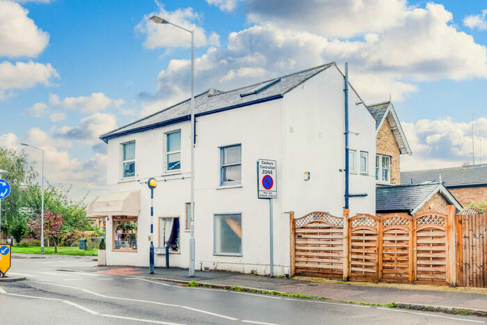 1 Bedroom Flat To Rent In Kings Road, Kingston Upon Thames, KT2