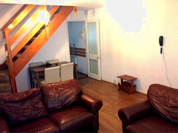 2 Bedroom Terraced House To Rent In Well Close Rise, LS7