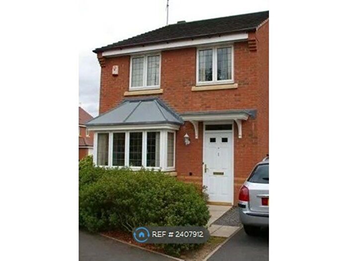 3 Bedroom Detached House To Rent In Thorntree Close, Leicester, LE3