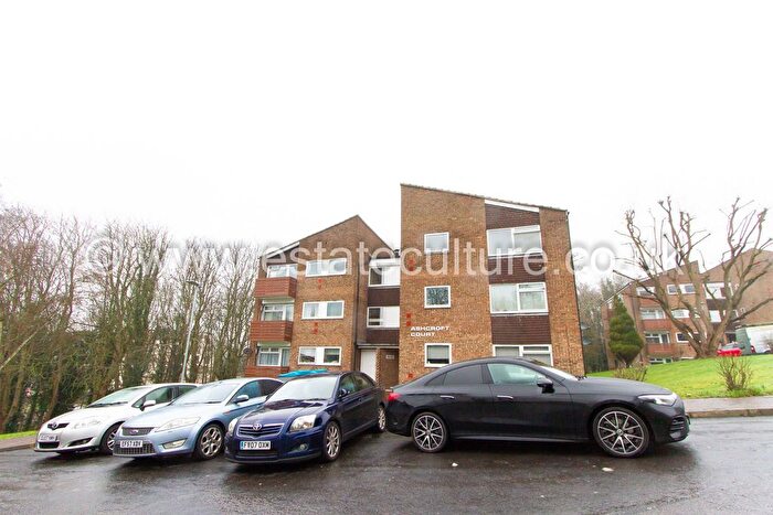 1 Bedroom Flat For Sale In Fern Drive, Hemel Hempstead, HP3