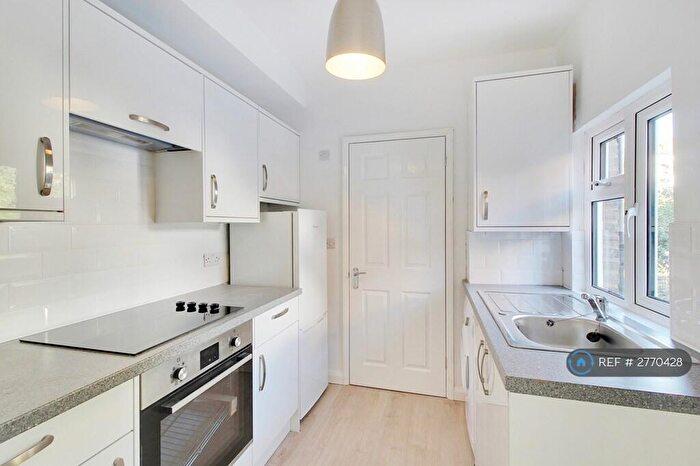 1 Bedroom Maisonette To Rent In Shorts Road, Carshalton, SM5