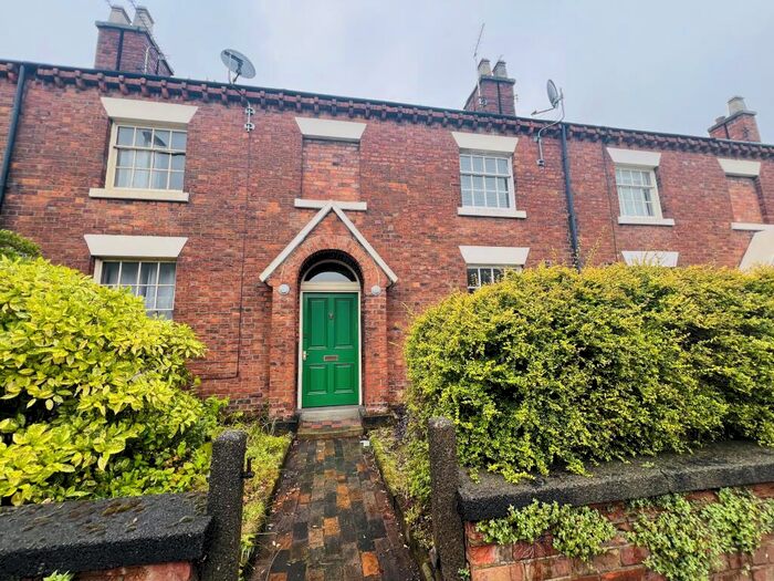 2 Bedroom Terraced House To Rent In Victoria Street, CW1