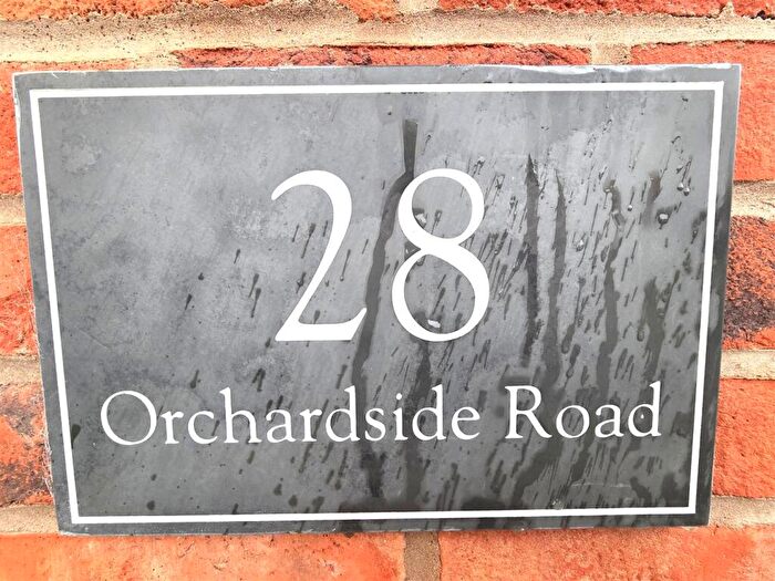 3 Bedroom Detached House For Sale In Orchardside Road, East Markham, NG22