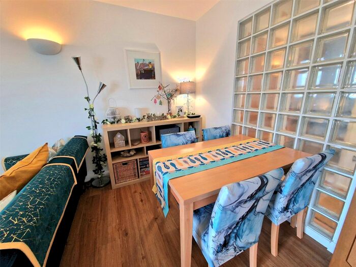 1 Bedroom Flat For Sale In Hawkers Court, Bude, Cornwall, EX23