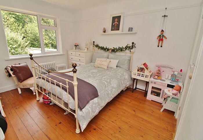 2 Bedroom Detached Bungalow For Sale In Chestnut Avenue, Bedhampton, Havant, PO9