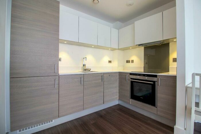 1 Bedroom Flat For Sale In Mill Park, Cambridge, CB1