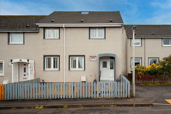 3 Bedroom Terraced House For Sale In Smithton Park, Smithton, IV2