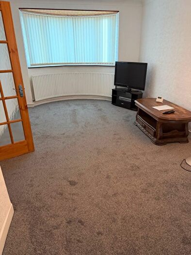 3 Bedroom Semi Detached House To Rent In Rossett Drive, Leicester, LE4