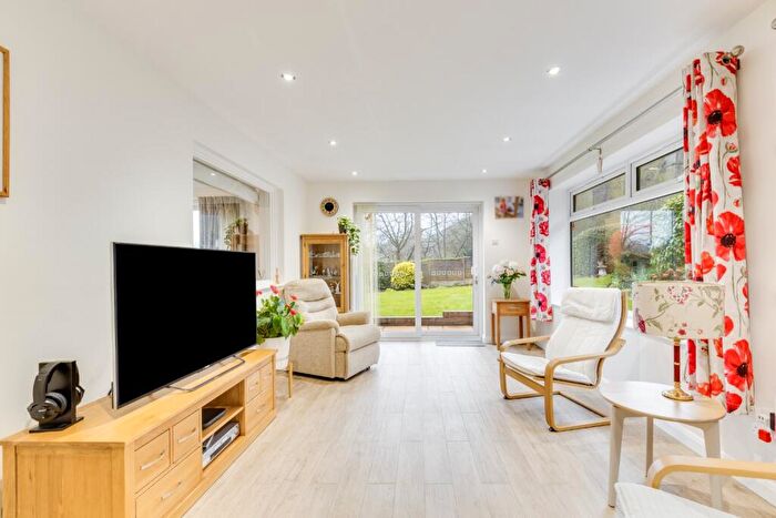 4 Bedroom Detached House For Sale In St. Ives Close, Welwyn, Hertfordshire, AL6