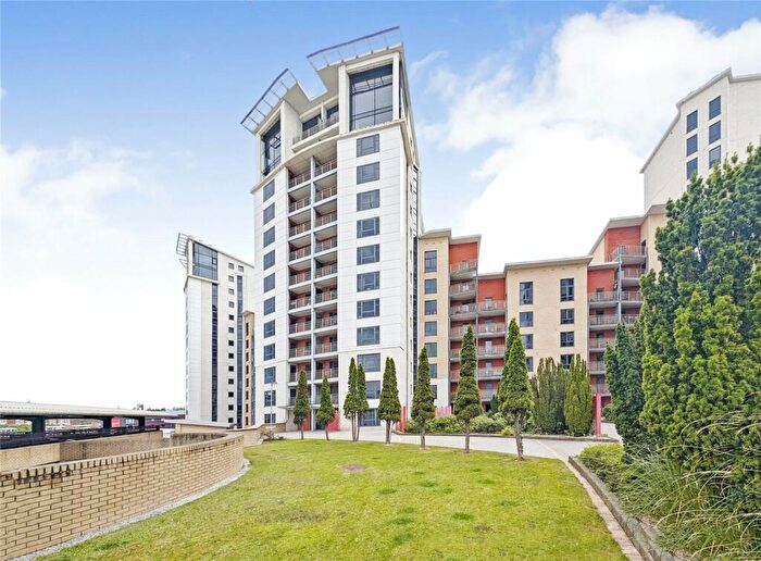 2 Bedroom Apartment To Rent In Baltic Quay, Gateshead Quayside, NE8