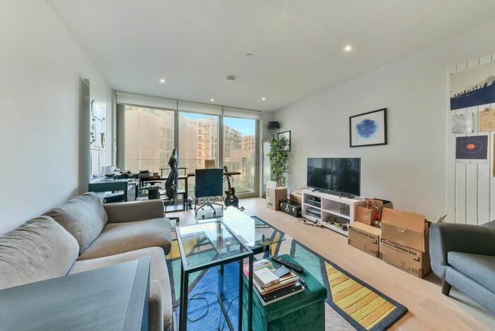 1 Bedroom Flat To Rent In Liner House, Royal Wharf, London, E16