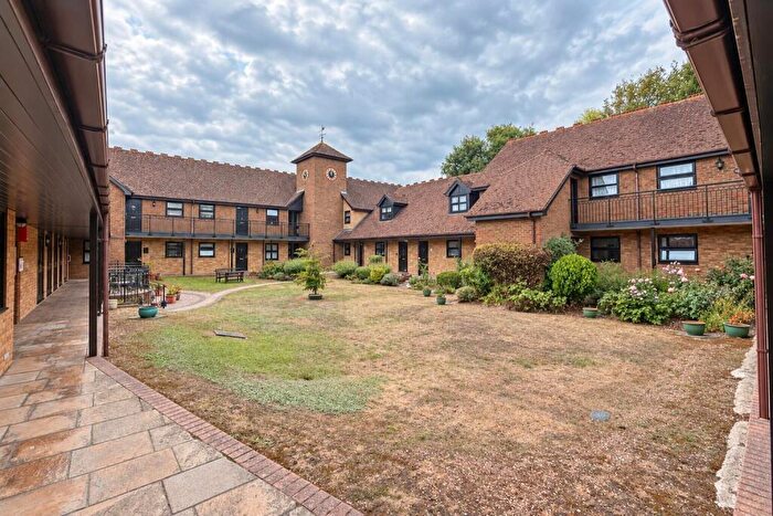 2 Bedroom House For Sale In Clarendon Mews, Bexley, DA5