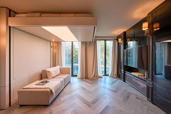 1 Bedroom Studio To Rent In Dandi Brondesbury, Dandi Brondesbury, London, NW2