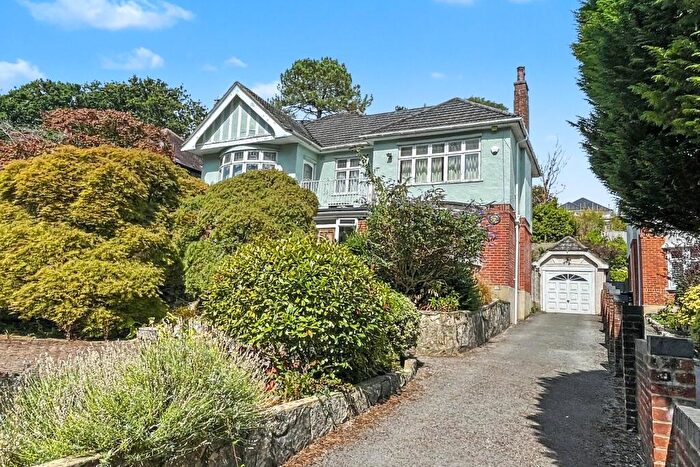 4 Bedroom Detached House For Sale In Queens Park Avenue, BH8