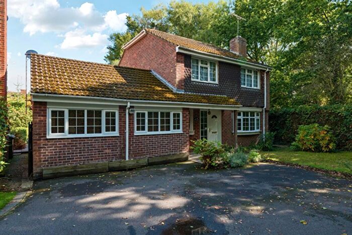 4 Bedroom Detached House For Sale In Clandon Drive, Eastleigh, Hampshire, SO50