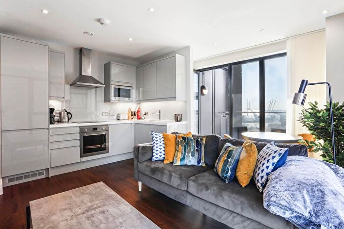 1 Bedroom Flat To Rent In Silvocea Way, East India, E14