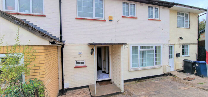 2 Bedroom Terraced House To Rent In Wellside Close, Barnet, EN5